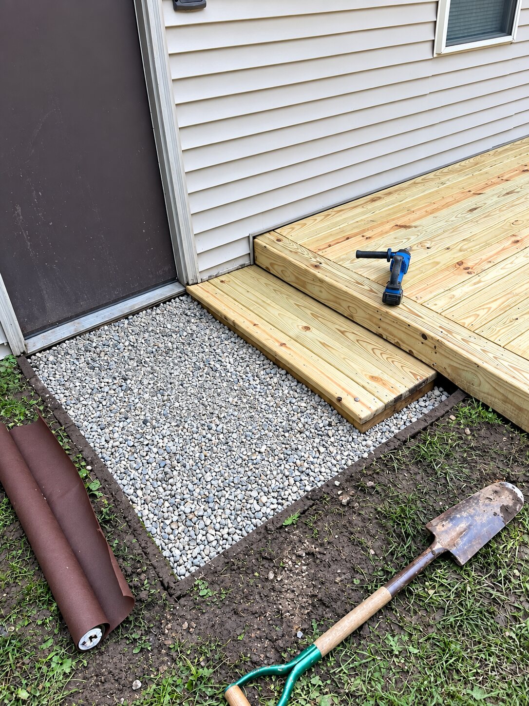 Deck step and entrance detail